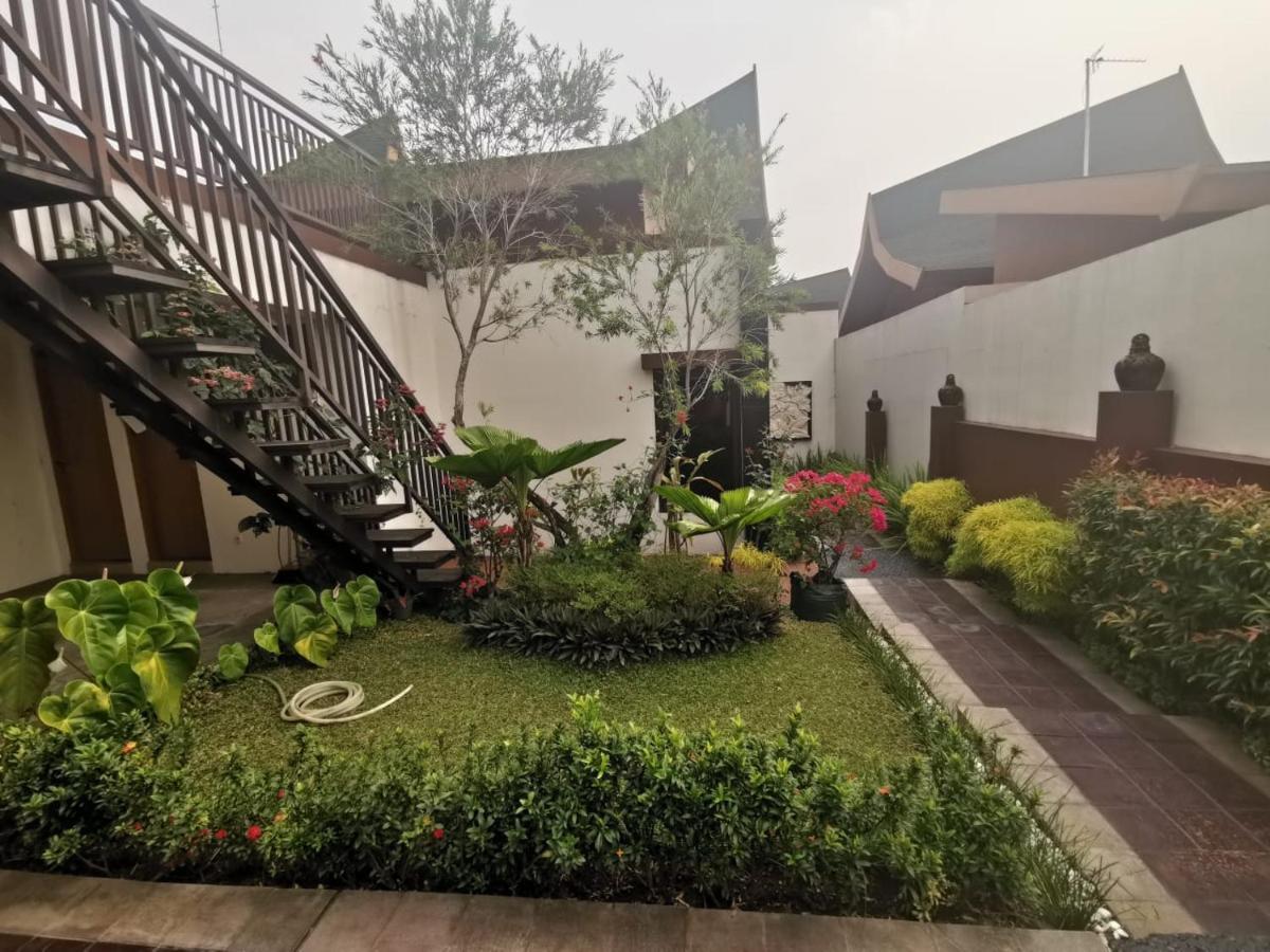 Vimala Hills Resort Cozy Villa Puncak Gadog Bogor Exterior foto